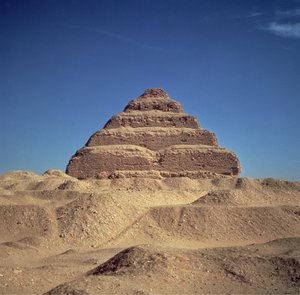 La Pirámide Escalonada del rey Djoser, c.2630-2611 a.C.